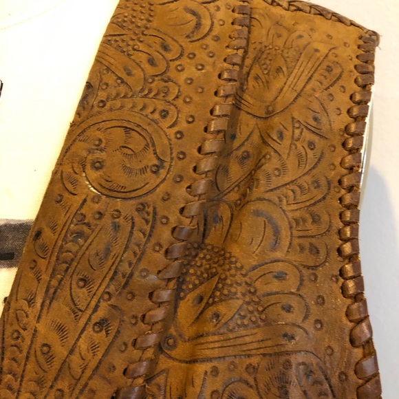 Vintage 80's ALAN MICHAEL Hand Tooled Leather VEST - Picture 2 of 8